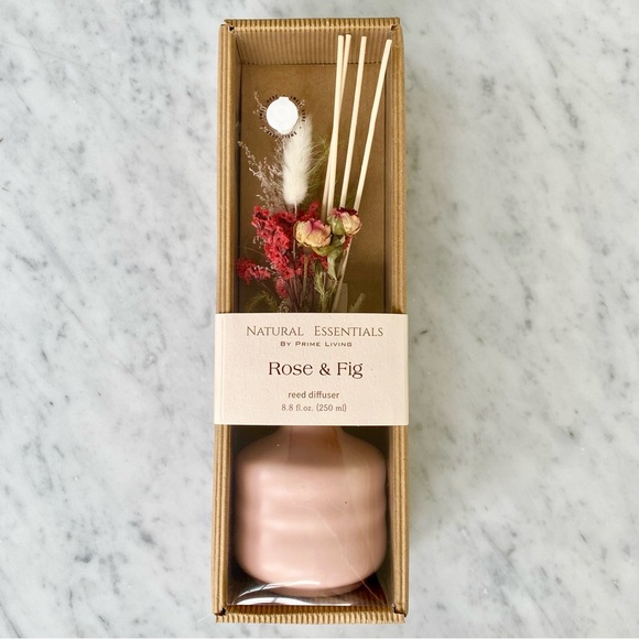 Natural Essentials Floral Rose & Fig Reed Diffuser - Picture 1 of 5